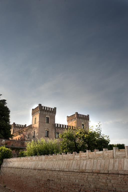 Relais Castello Bevilacqua Exterior foto