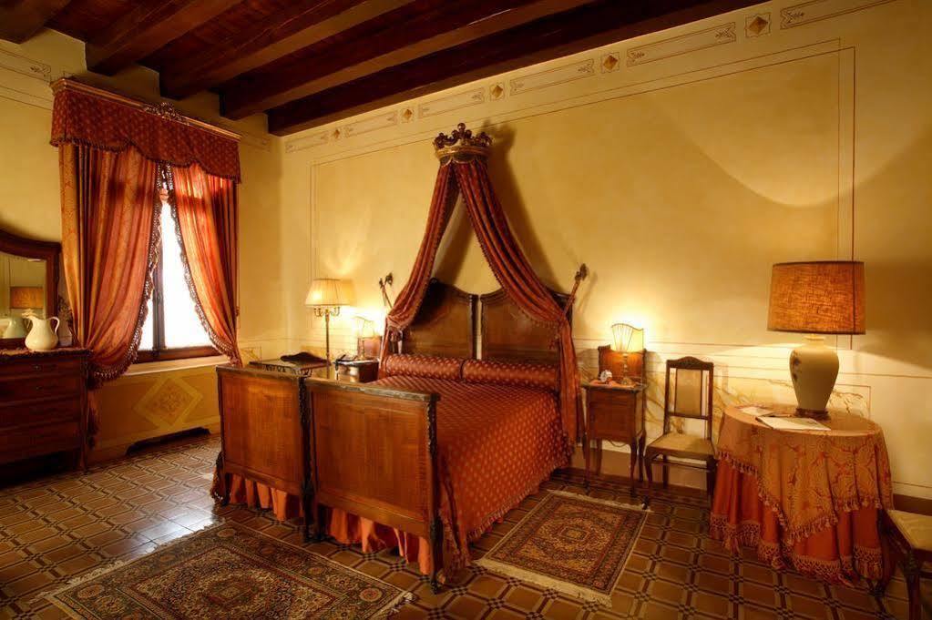 Relais Castello Bevilacqua Exterior foto